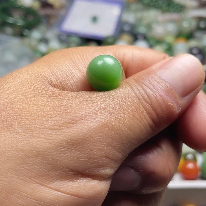 颈饰未镶嵌和田玉忘**念