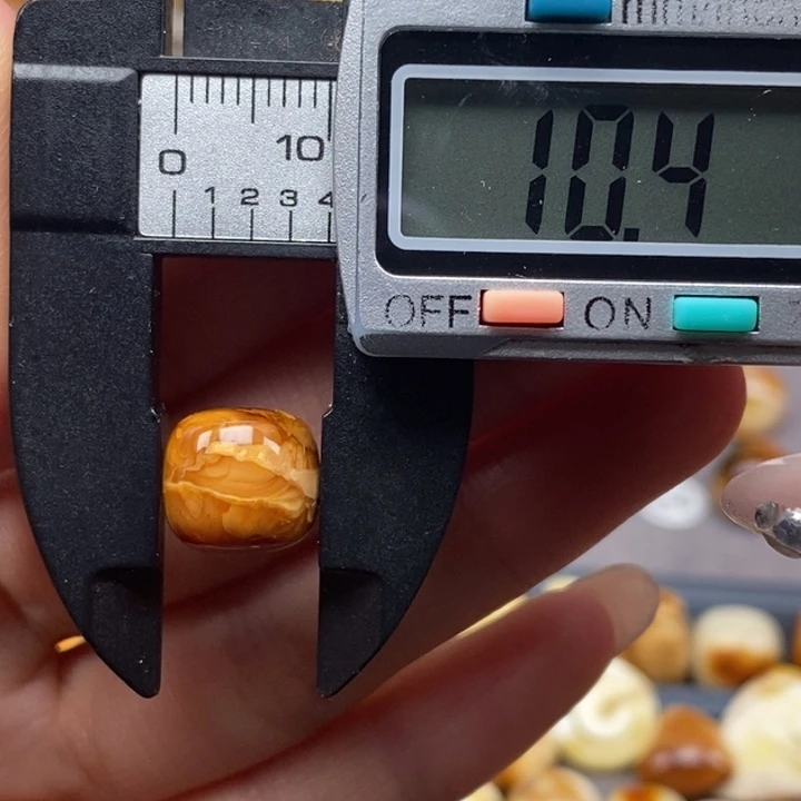 未镶嵌蜜蜡珠宝奇石安**.