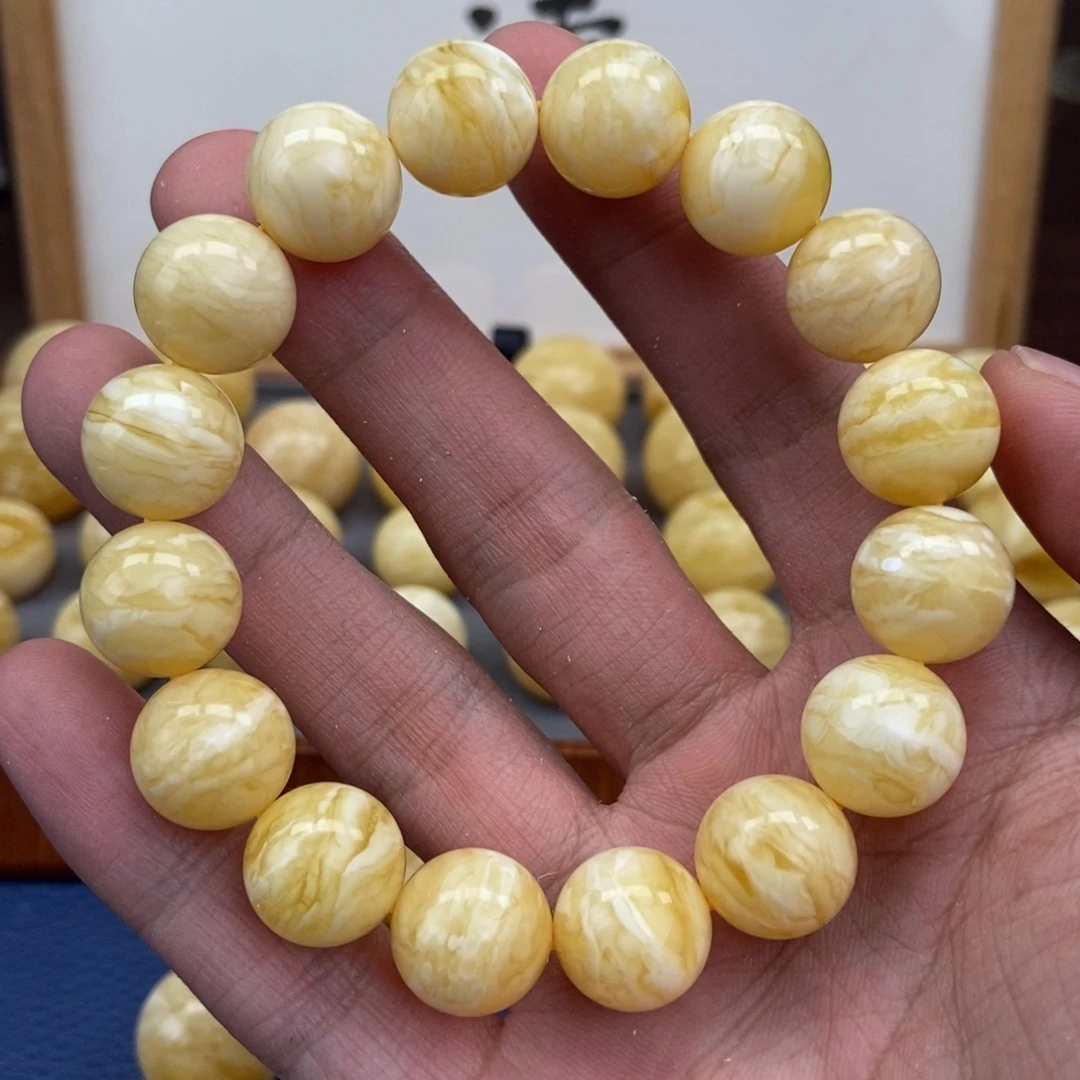 小***姓琥珀未镶嵌裸石蜜蜡