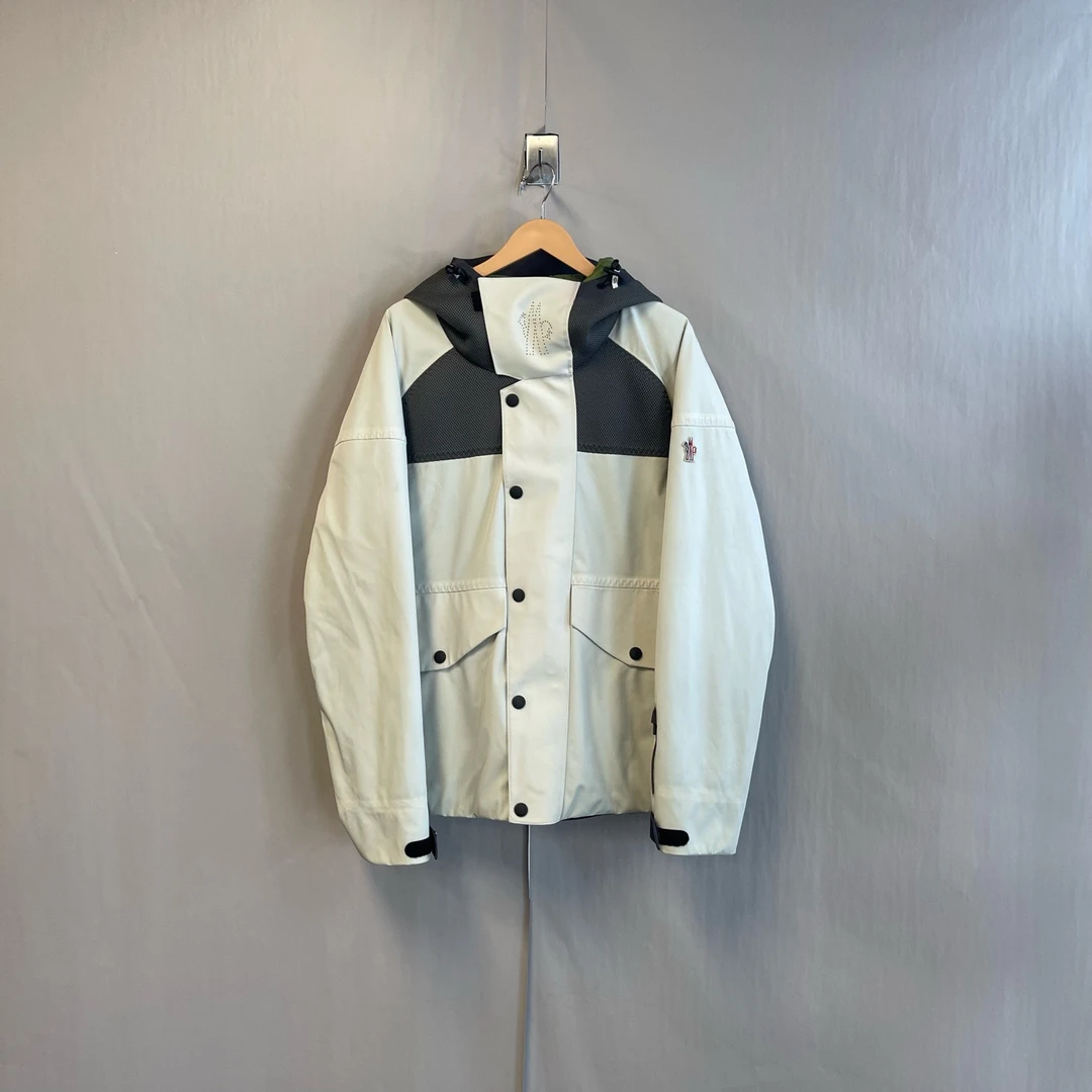 95新 MONCLER 高端滑雪服系列羽绒服 4码 #8810