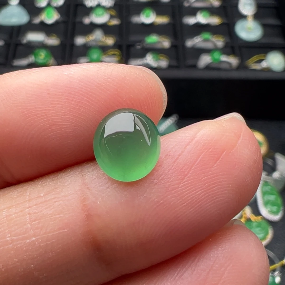 翡翠未镶嵌颈饰蛋8