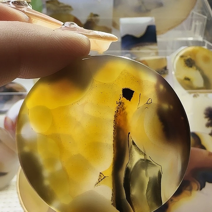 玛瑙/玉髓未镶嵌珠宝奇石