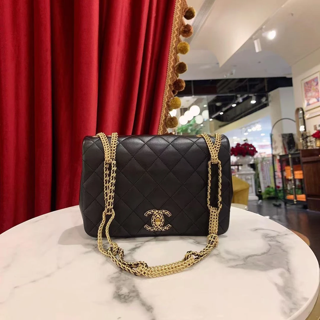 95新 Chanel/香奈儿 GGS22c瀑布链条口盖包黑金羊皮90024605
