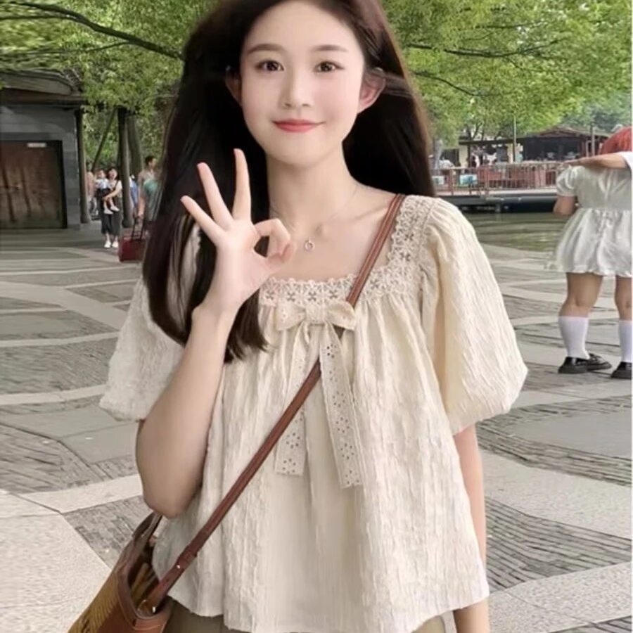 法式蕾丝方领泡泡袖雪纺短袖衬衫女夏新款大码胖遮肚娃娃衫上衣