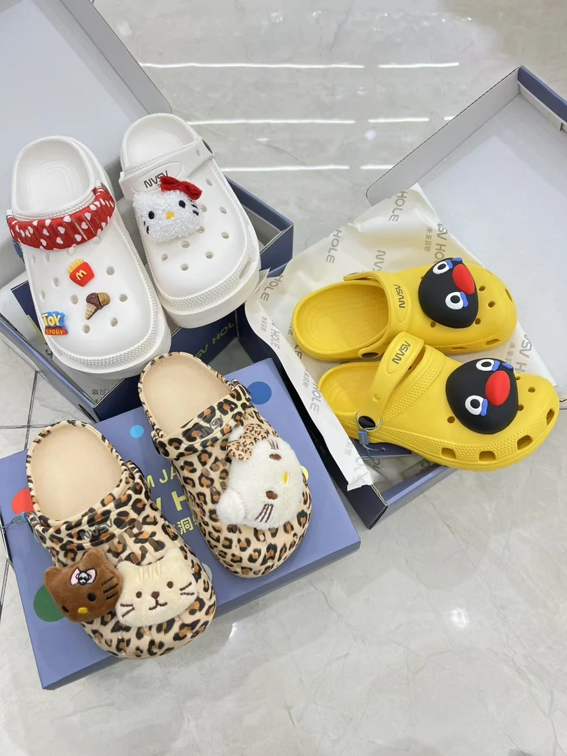 品牌儿童洞洞鞋26-37