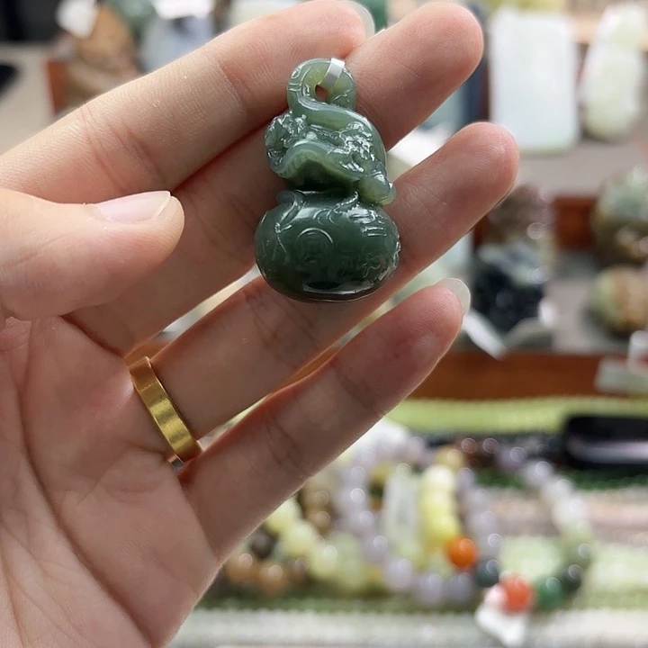 和田玉未镶嵌挂件葫芦