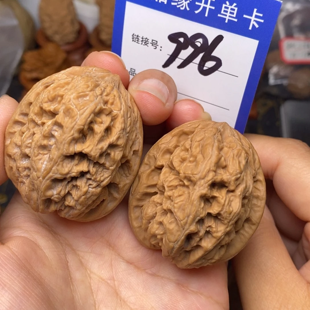 文玩核桃把件将军膀全品40。 996