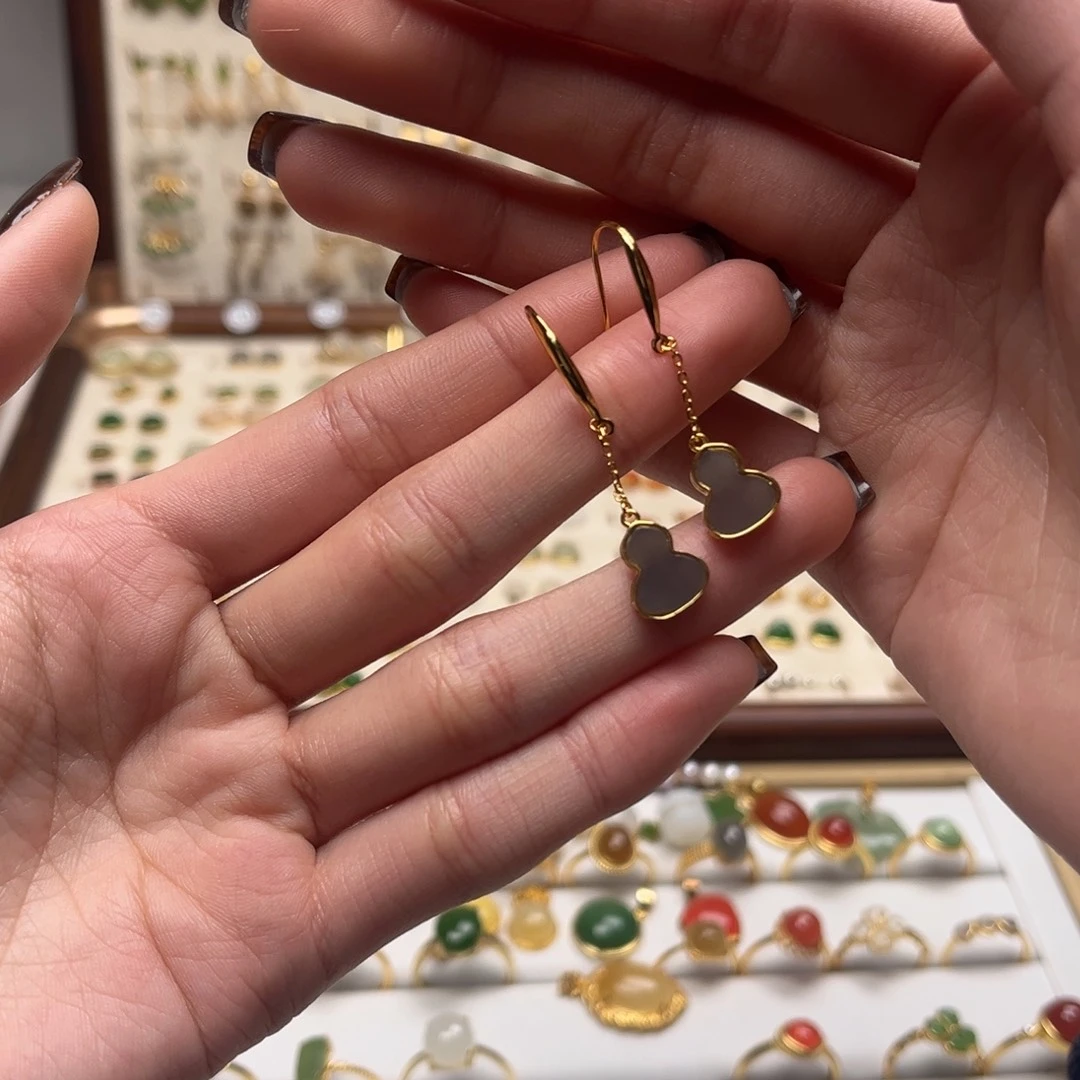 和田玉银S925镀金镶嵌耳坠