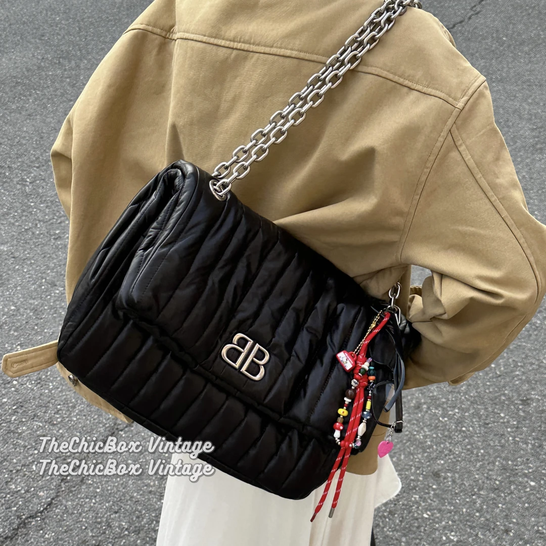 全新未使用 Balenciaga/巴黎世家 只盒/中号黑银泡芙monaco斜挎包