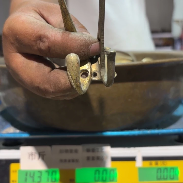 740 铜器物品理性消费