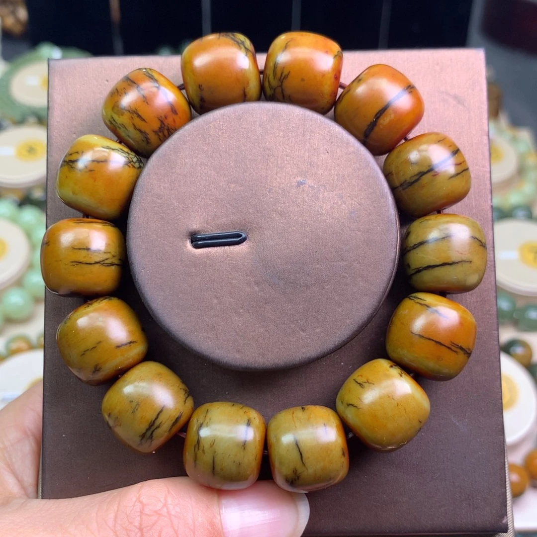 透闪石质玉未镶嵌手链