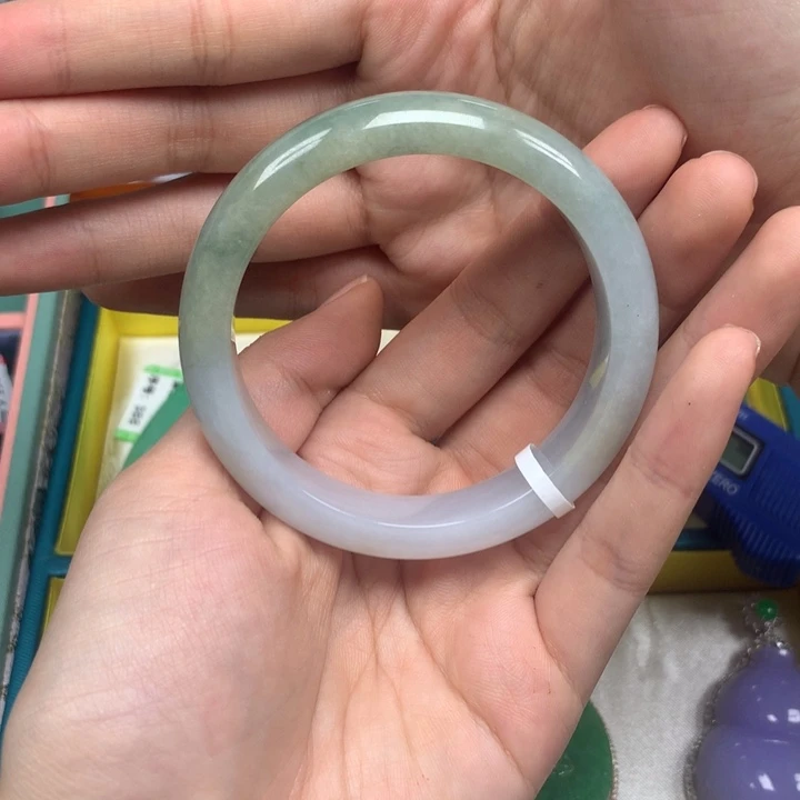 翡翠未镶嵌手镯翡翠