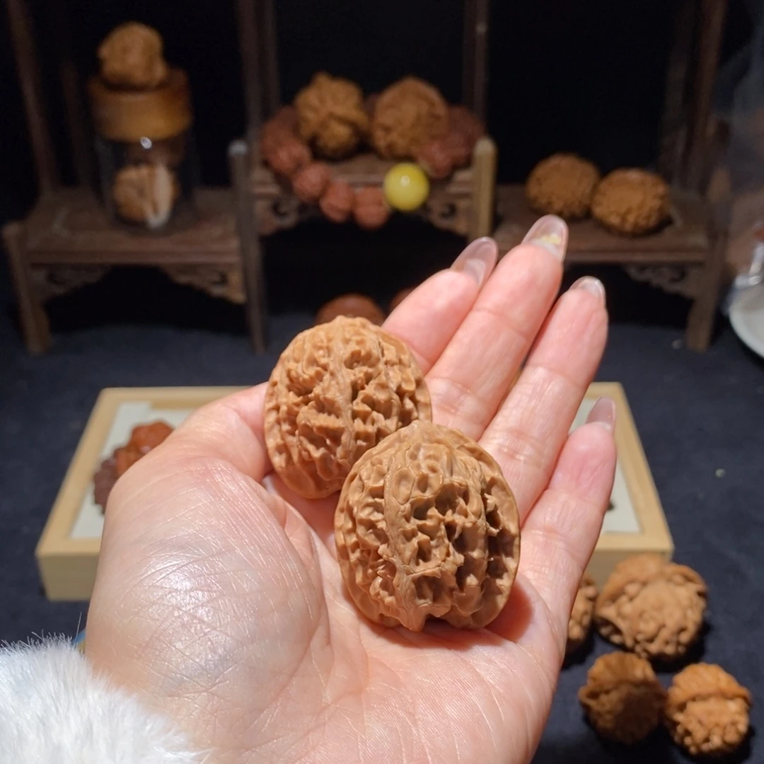 文玩核桃吊坠苹果35