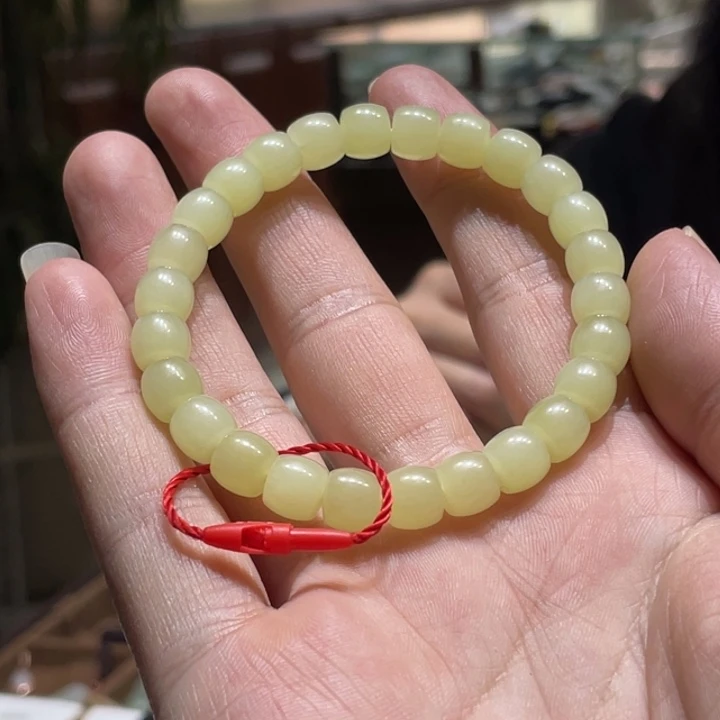 和田玉未镶嵌手串