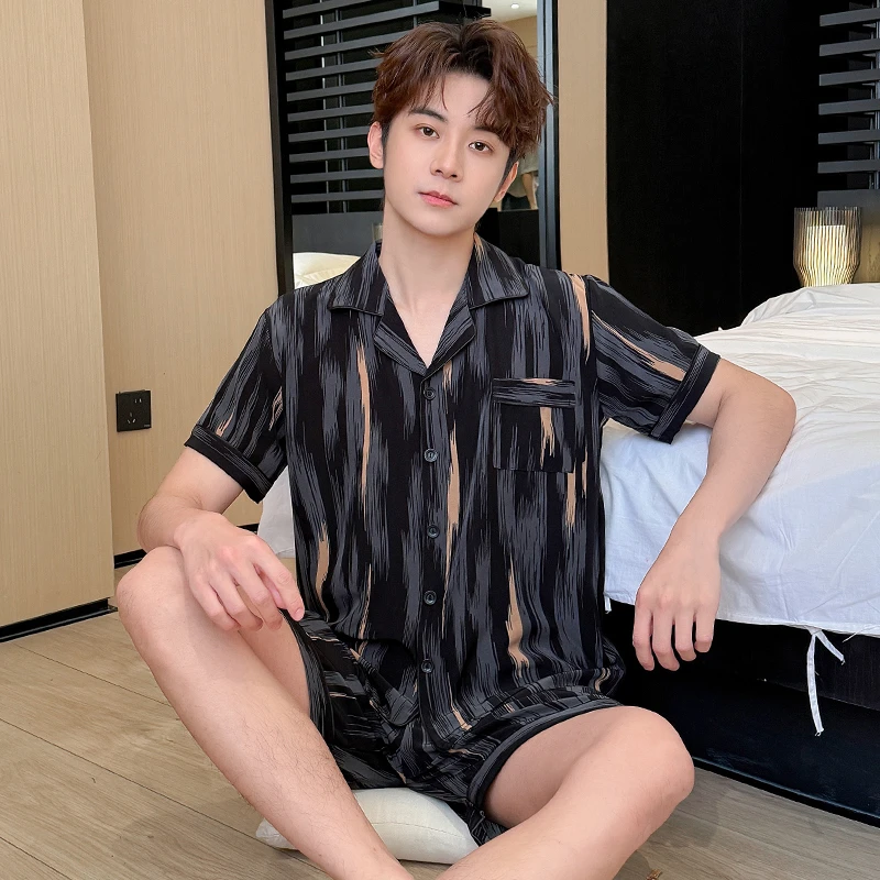 睡衣男士夏季新款冰丝夏款短袖短裤家居服男款薄款卡通加大码套装
