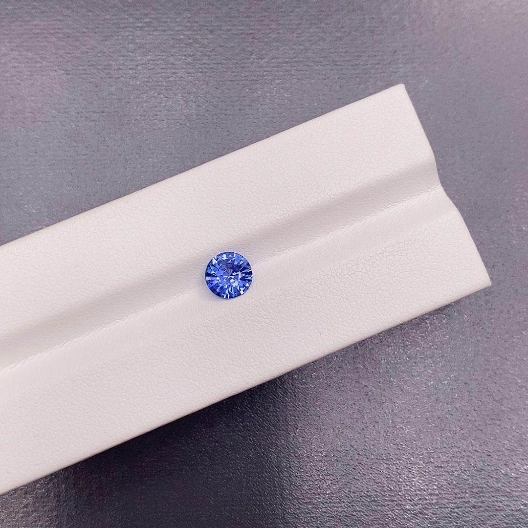 裸石蓝宝石1.08克拉 圆6.5mm