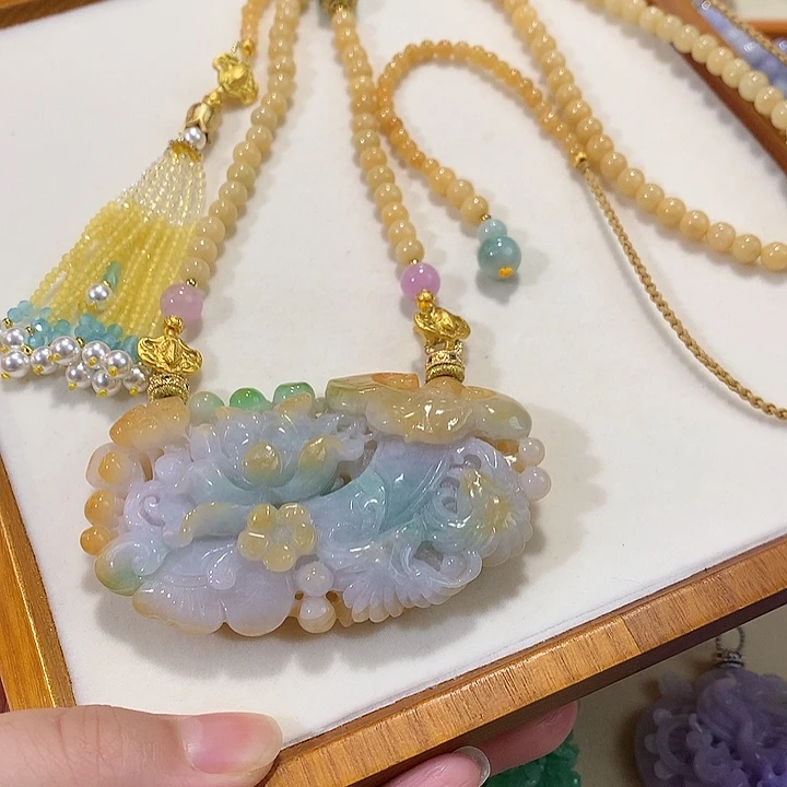 翡翠未镶嵌颈饰翡翠吊坠