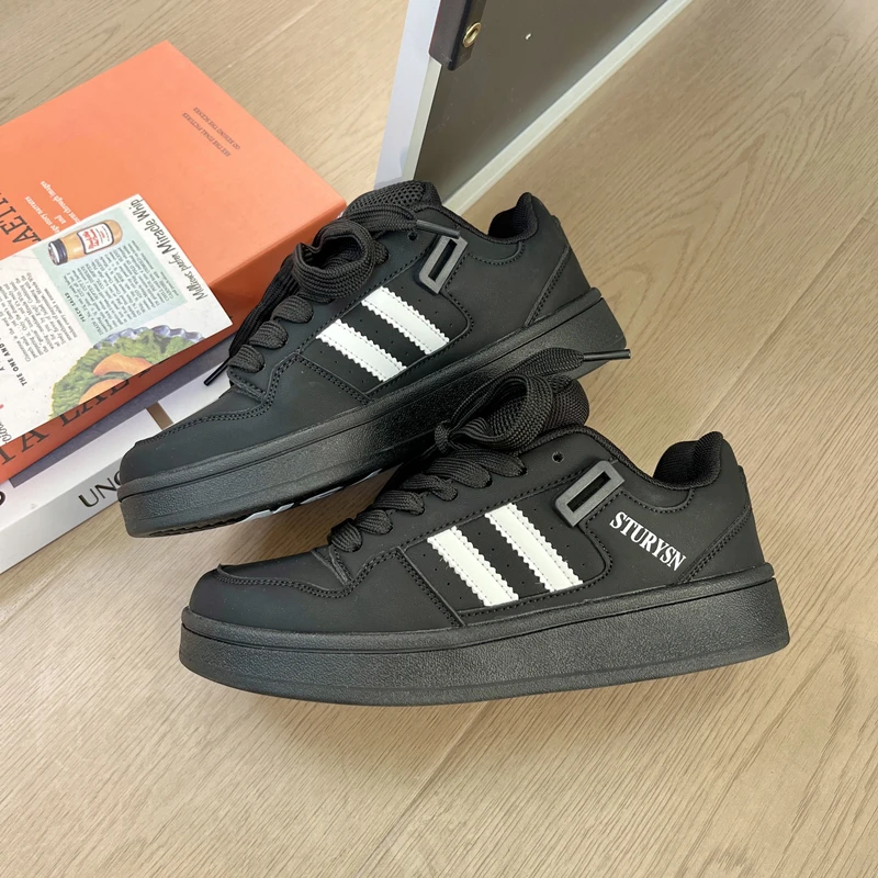 2025春季新款黑色情侣厚底面包鞋男ins潮港风百搭运动休闲板鞋女