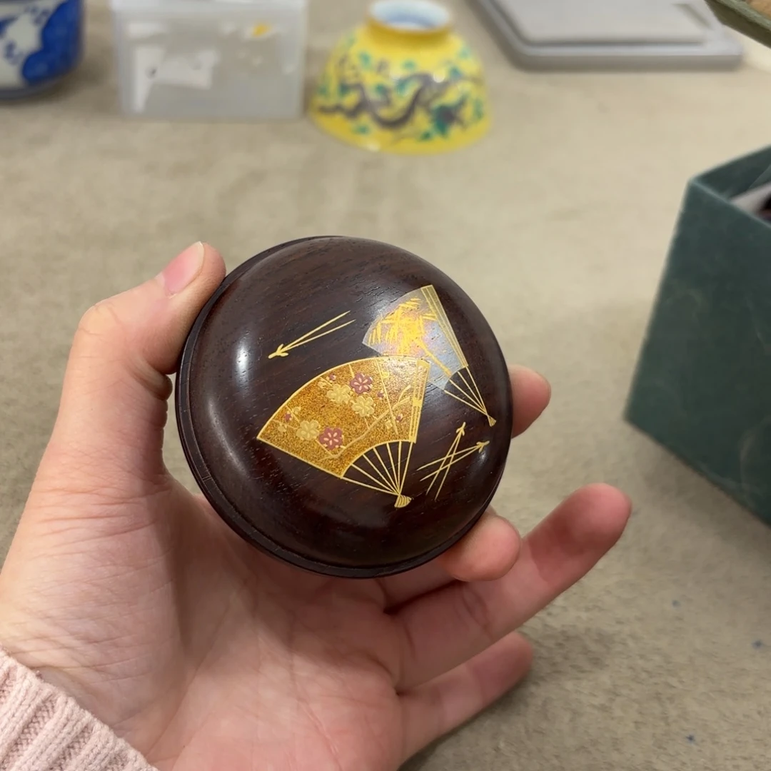 瓷片非常好看漂亮的物品