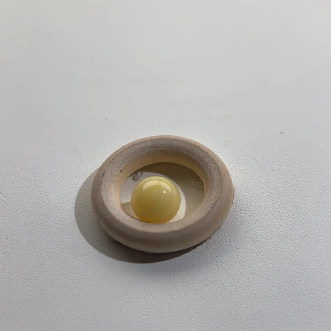 蜜蜡裸石未镶嵌玲圆珠