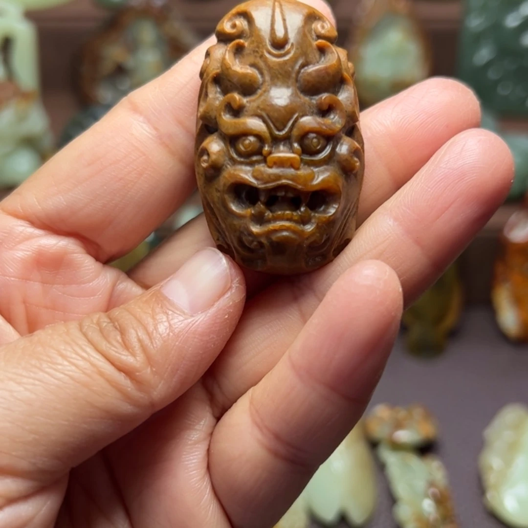 【闪购商品】岫岩河磨玉（透闪石质玉）未镶嵌颈饰