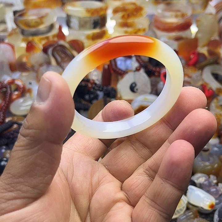 玛瑙/玉髓未镶嵌手镯