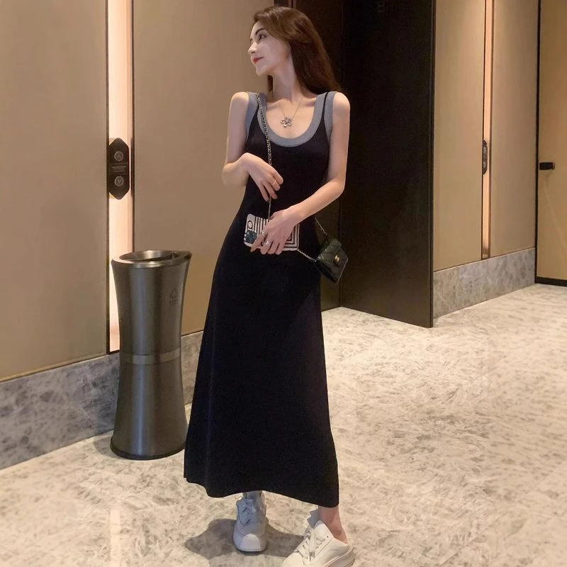 法式气质针织背心连衣裙女夏季长款设计高级感显瘦打底包臀吊带