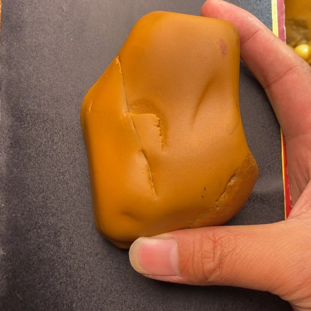 石英质玉颈饰未镶嵌倪**贝