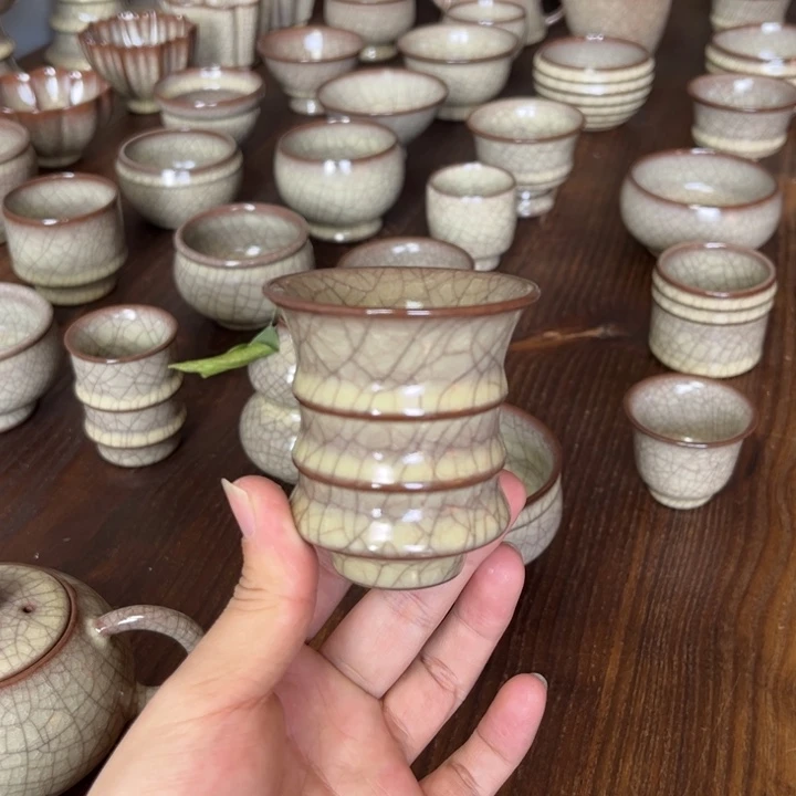 蒋加宝 传世哥窑 竹节杯