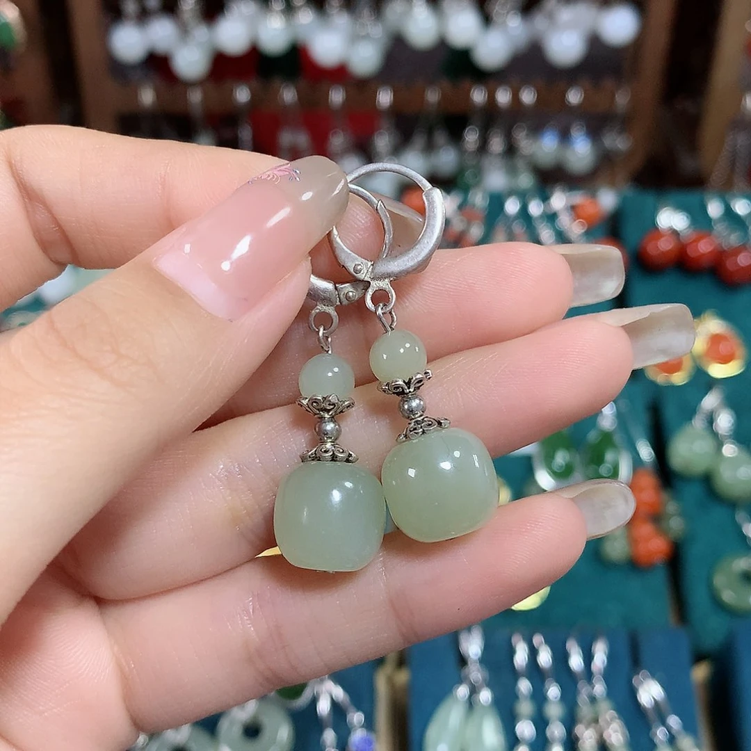 和田玉耳饰银S925镶嵌卡12左右