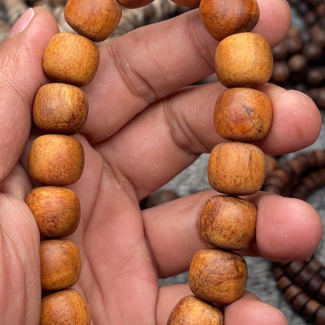 贡木贡木12.13老型一颗夹白线