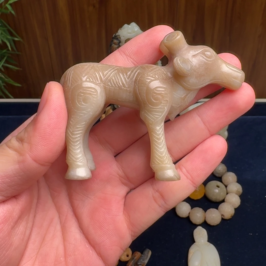 ****江和田玉未镶嵌颈饰