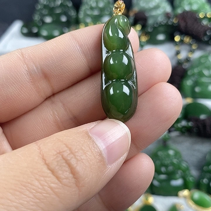 和田玉（碧玉）未镶嵌颈饰