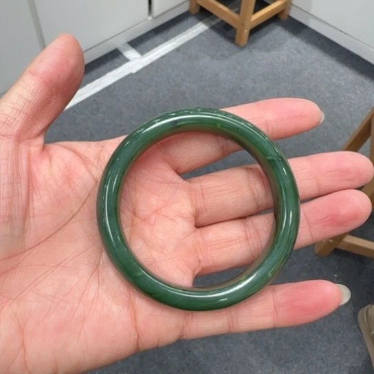 和田玉手镯未镶嵌53