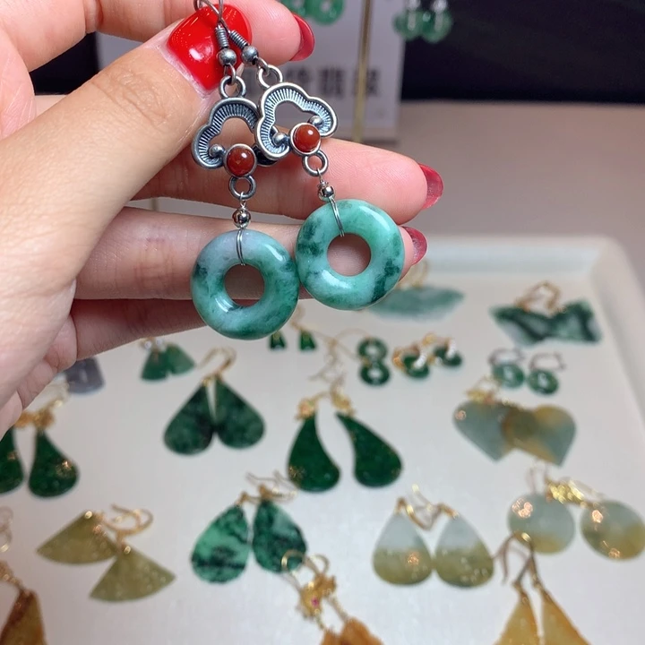 翡翠未镶嵌耳饰耳饰