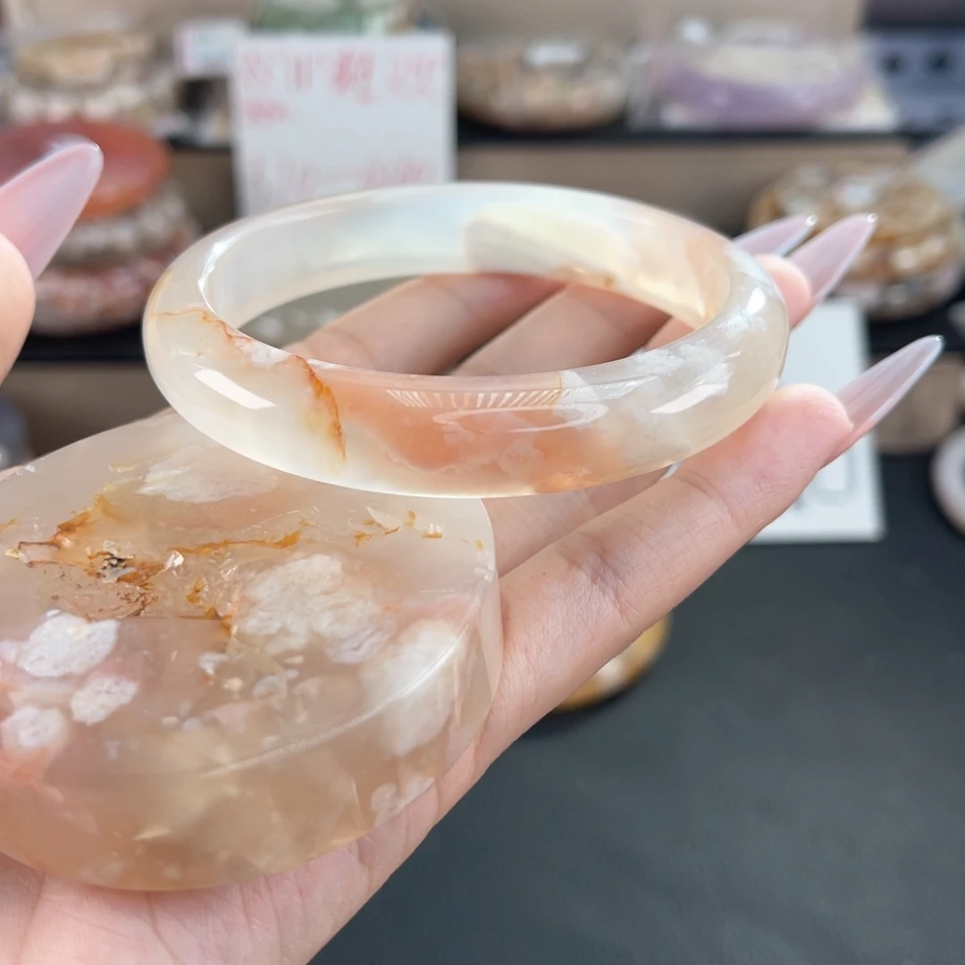 马***用石英质玉未镶嵌手镯61