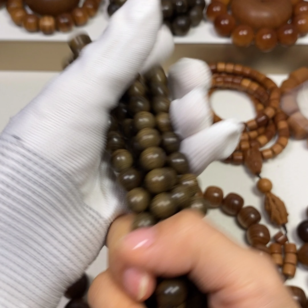 風***誤檀香木老山檀香1.0水阴沉奶香