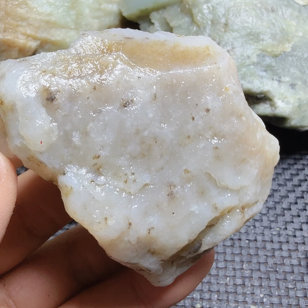 和田玉（糖玉）未镶嵌珠宝半成品