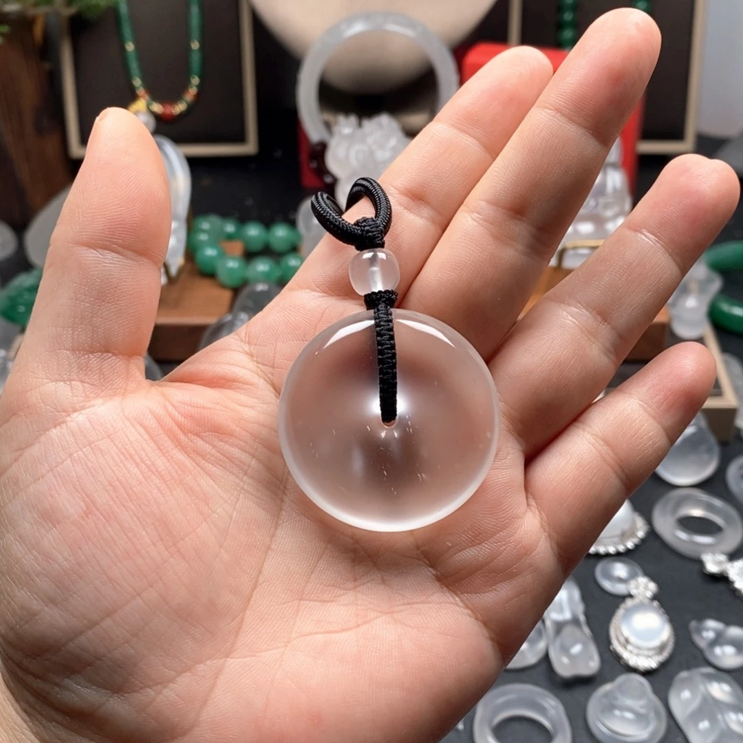 陌***บ石英质玉未镶嵌颈饰
