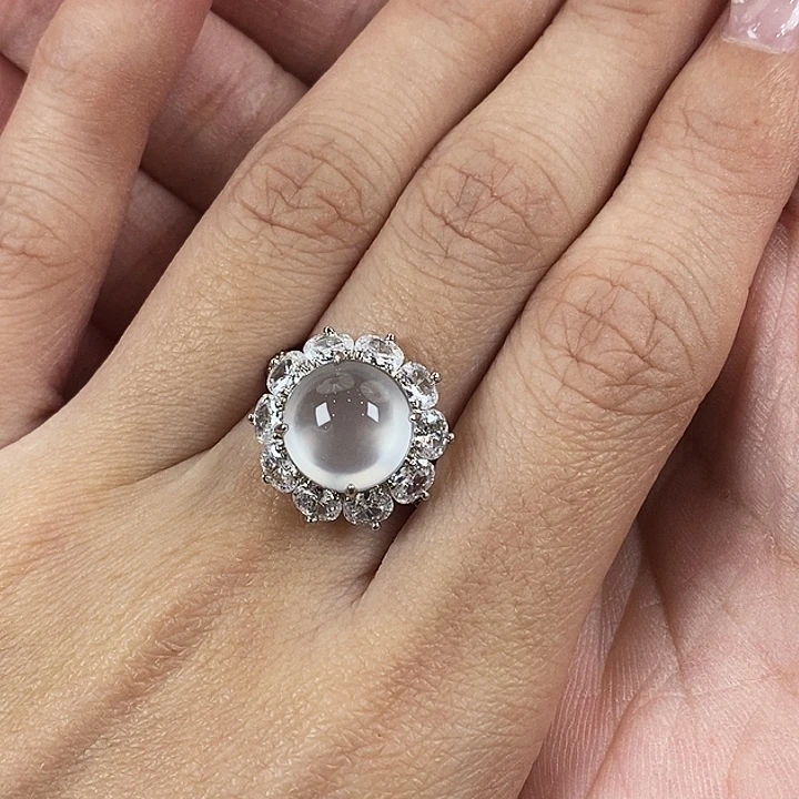 石英质玉合金颈饰