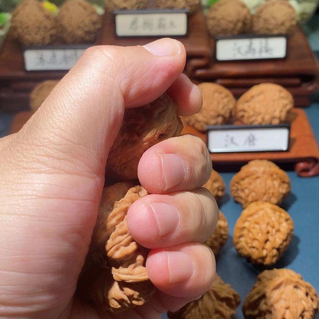 天***﷽吊坠文玩核桃核桃