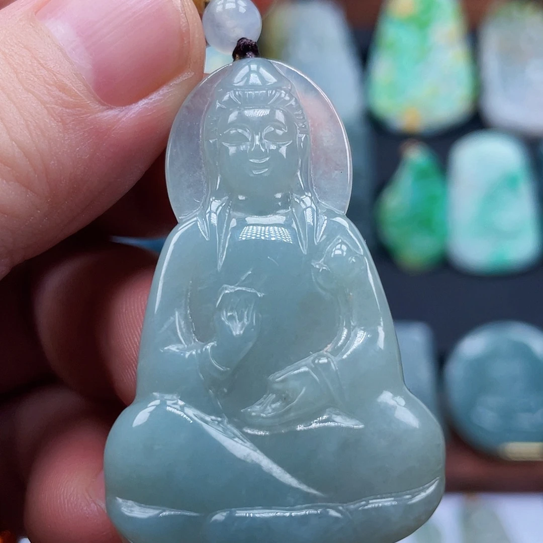 翡翠未镶嵌颈饰素衣观音