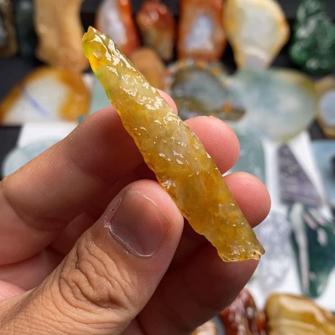 定制翡翠未镶嵌冰黄随形翡翠材料