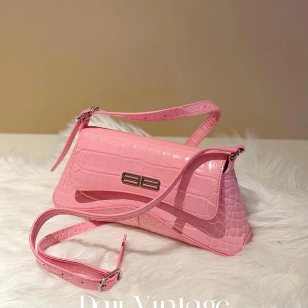 大吉中古/巴黎世家鳄压纹粉银单肩包