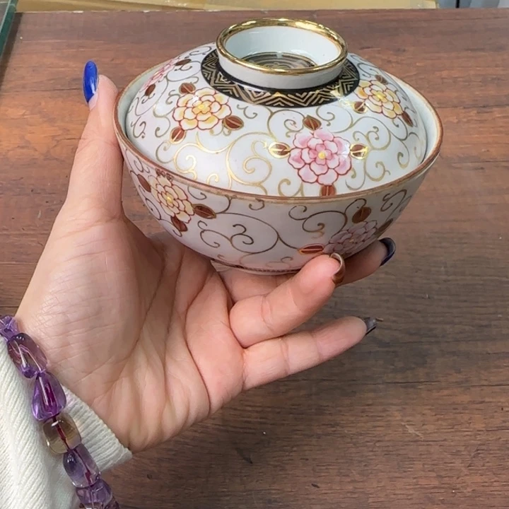 一个陶瓷物件哈哈哈哈