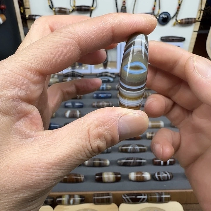 玛瑙/玉髓合金颈饰