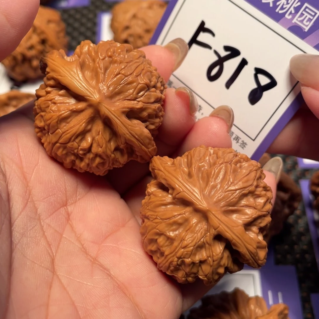 文玩核桃把件818号灯42
