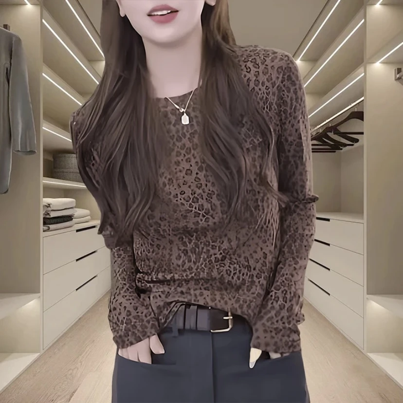 高级感时髦豹纹圆领长袖T恤女2025秋季绝美气质百搭打底上衣