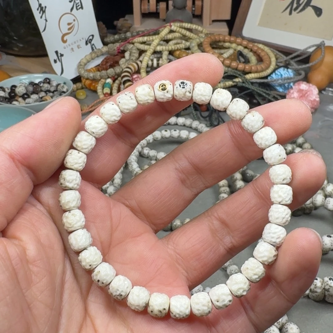 星月菩提吊坠6.8mm星月菩提石玉料单圈手串