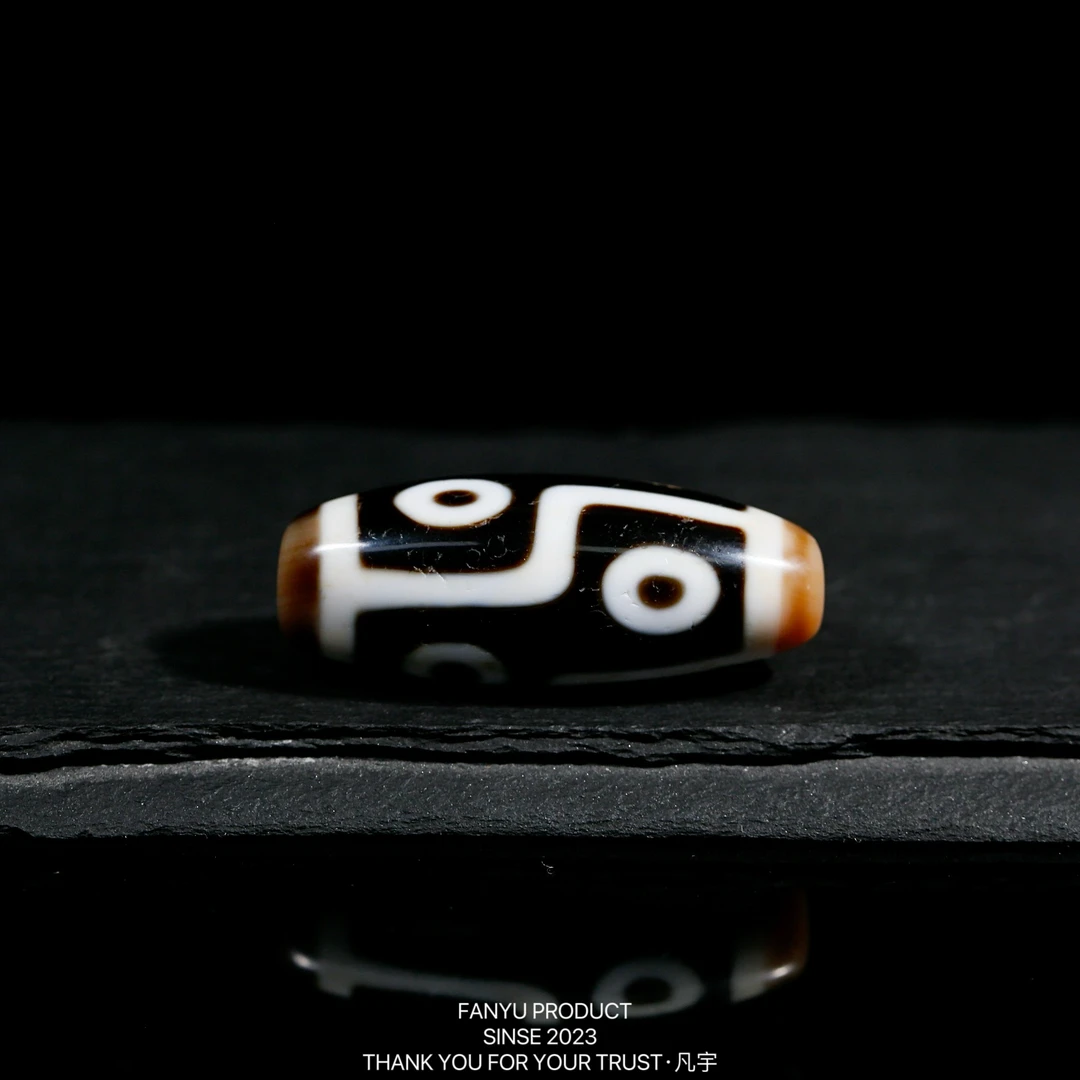 凡宇出品·台珠行运任晓潘臻品黑白折线六眼玛瑙锁骨链男女款轻奢